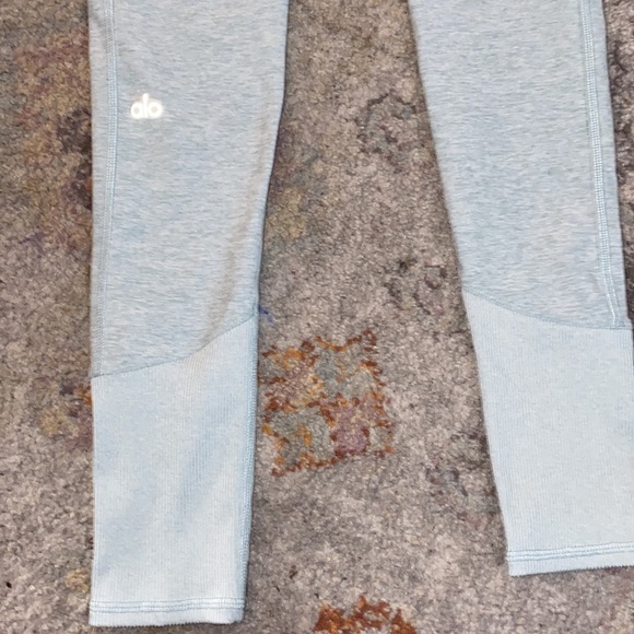 Alo Yoga leggings - Picture 5 of 6
